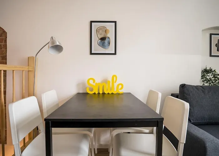 Spacious In Mitte For 6 Apartment