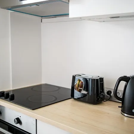 Spacious In Mitte For 6 *