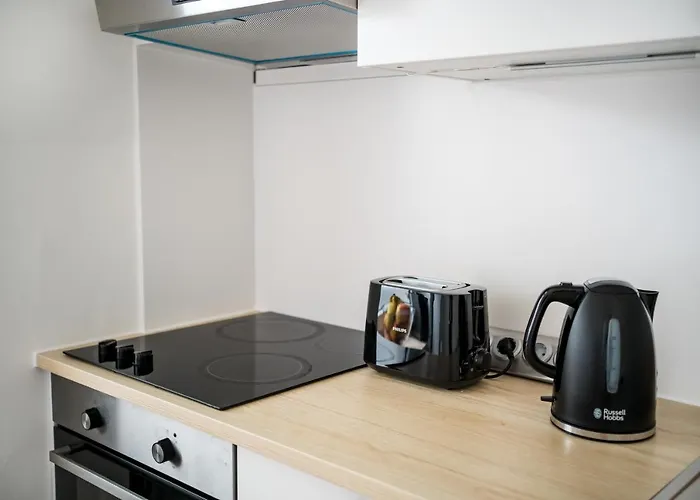 Spacious In Mitte For 6 *