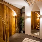 Spacious In Mitte For 6 Berlin