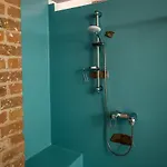 Spacious In Mitte For 6