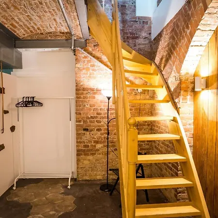 Spacious In Mitte For 6 *