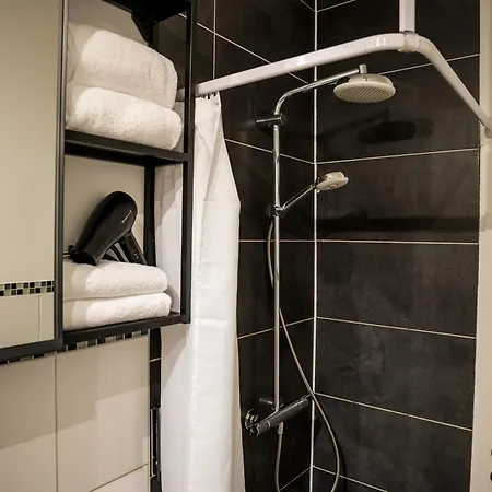 Apartment Spacious In Mitte For 6